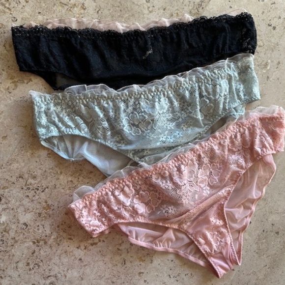Victoria Secret MEDIUM three (3) pair - pink, black and blue RARE NWOT - Picture 1 of 15